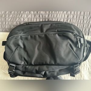 Aer Travel Sling-Black